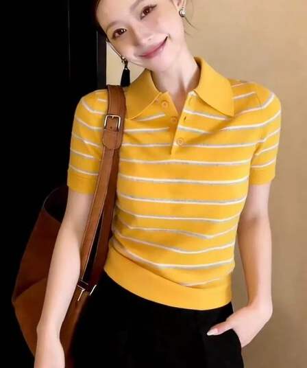 빛 요리 한 바람 황색 스트라이프 POLO 셔츠 반팔 여성 2026 년 봄 새로운 품격 다용도 연령 감소 니트 맨위