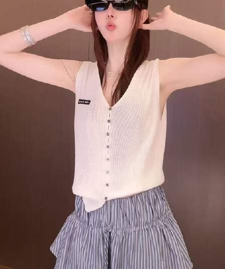 회색 구덩이 기사 V넥 니트 조끼 여성 여름 외부 가져 가라. 오픈 가디건 2026 년 새로운 한 부서 슬림해 보이는 민소매 맨위