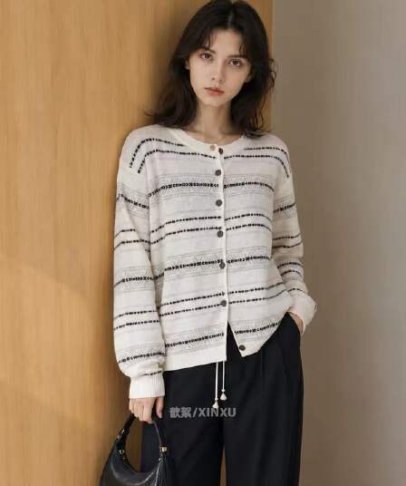 2026 가을 새로운 한 부서 레트로 스트라이프 니트 오픈 가디건 여성 라운드 넥 프릴 느슨함 센스 연령 감소 맨위
