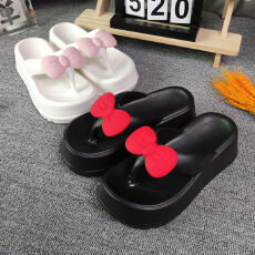 批发2025夏季新款夹脚凉鞋时尚沙滩拖鞋女<b class='q'>显瘦</b>卡通凉拖鞋货号