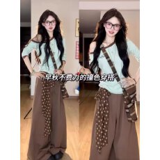 批发巨好看流行春季一整套韩系穿搭露肩T恤斜肩上衣休闲裤<b class='q'>两件套装</b>女