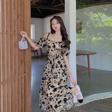 批发法式赫本风干枯玫瑰短袖碎花连衣裙女夏季梨形身材气质修身<b class='q'>长裙</b>子