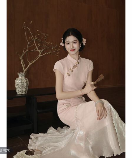 링 茜 거만한 와우 Hosta 기억하다 국풍 새로운 중식 나비 유속 플러스 두 조각 드레스 품격 레트로 치파오
