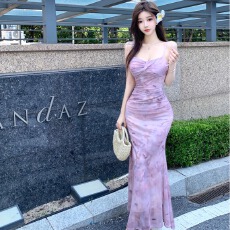 批发实拍江南美人绝美高级感温柔纯欲性感网纱渐变粉紫碎花吊带<b class='q'>连衣裙</b>