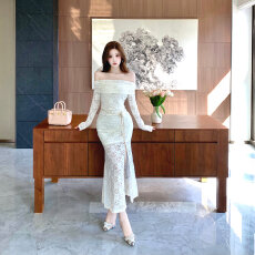 批发实拍小性感露肩一字肩连衣裙<b class='q'>修身</b>显瘦高级感开叉内搭长裙送腰带