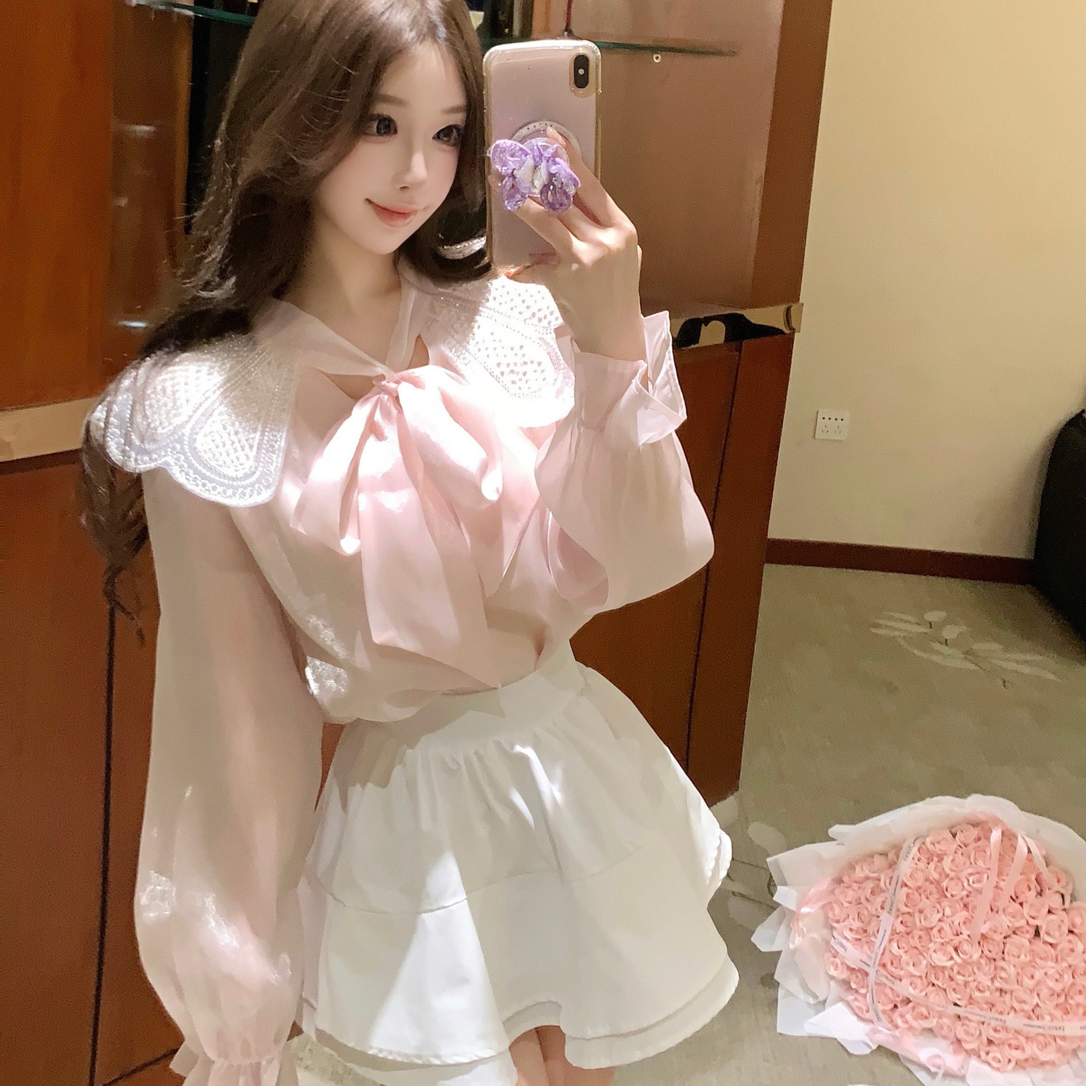 실사 달콤함 프랑스식 작은 대중 베이비 칼라 광택 여성 셔츠 고급 센스 거품 소매 디자인 센스 궁정 바람 맨위