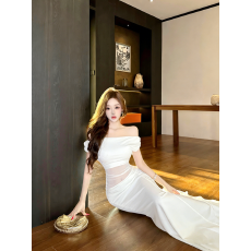 批发实拍辣妹纯欲风露肩连衣裙设计感网纱透视气质绝美收腰<b class='q'>包臀</b><b class='q'>长裙</b>