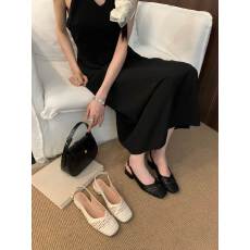 批发复古编织镂空包头凉鞋女鞋浅口粗跟2025年夏季新款中跟后空单鞋