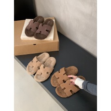 批发2025新款秋季慵懒毛毛拖鞋女鞋外穿一字拖鞋H拖毛毛鞋<b class='q'>休闲</b>法式鞋