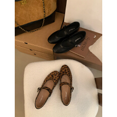 批发平底复古绒面豹纹单鞋女鞋子2026新款春<b class='q'>秋</b>季百搭法式玛丽珍晚晚鞋