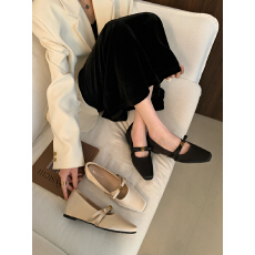 批发法式低跟蝴蝶结一字带银色玛丽珍鞋晚风百搭通勤不累脚绝美单鞋女