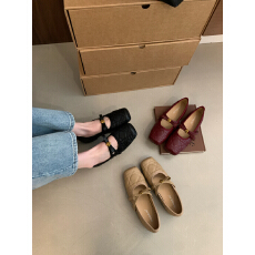 批发黑色<b class='q'>复古</b>方头浅口平底单鞋女2026新款春季百搭内增高软底玛丽珍鞋