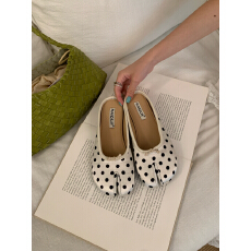 批发平底豆豆猪脚单鞋女鞋子2026年春<b class='q'>秋</b>马蹄分趾拇指猪蹄船鞋波点瓢鞋