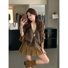 批发假两件撞色毛衣开衫女秋冬新款松弛感慵懒风宽松显瘦百搭<b class='q'>针织</b><b class='q'>上衣</b>