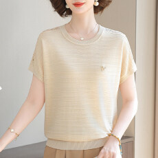 批发妈妈夏装冰丝短袖上衣2026新款中<b class='q'>老年</b>女夏薄款T恤阔太太时尚小衫