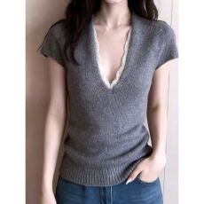 批发法式小众V领蕾丝边设计感灰色上衣2026<b class='q'>春</b>季女装新款软糯毛衣短袖
