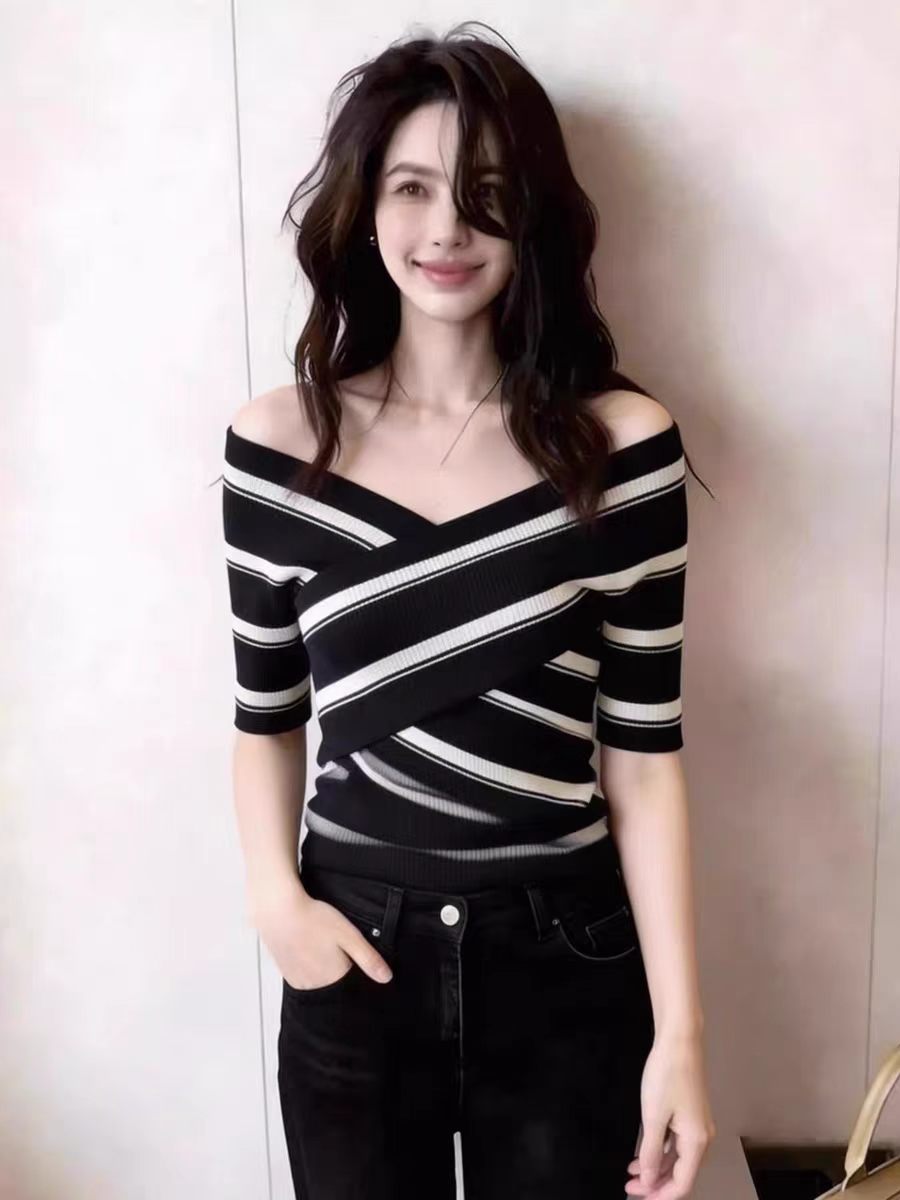 고유 한 아름다운 슈퍼 잘 생긴 맨위 여성 2026 년 봄 여름 새로운 프랑스식 디자인 센스 작은 대중 패션 품격 여성 의류