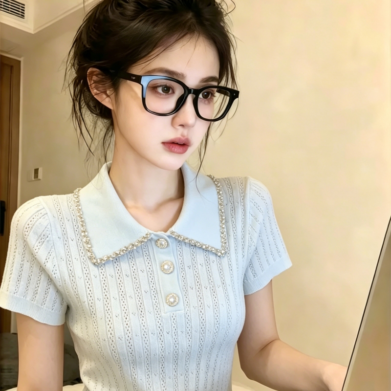 프랑스식 작은 샤넬 스타일 POLO 칼라 니트 티셔츠 여성 2026 여름 섹션 고급 센스 다이아몬드 세팅 몸매 가꾸기 맨위