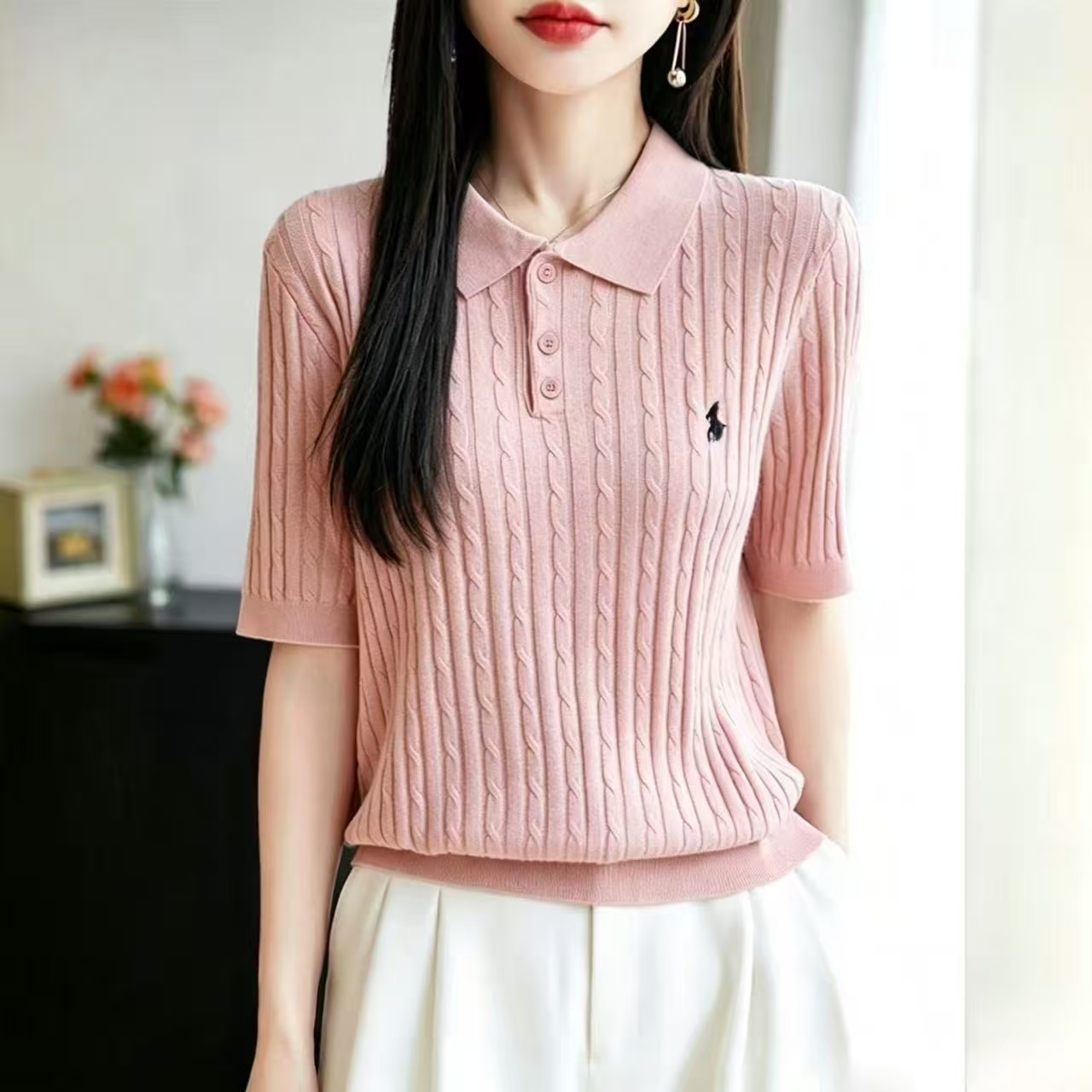 여름 설치 새로운 POLO 칼라 반팔 여성 폴로 칼라 반소매 얇고 가벼운 부드럽다 주간 실크 양모 조끼 자수 티셔츠