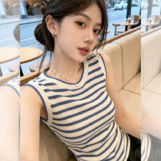 韩系蓝色条纹针织背心外穿女2026夏季新款独特超好看修身无袖上衣