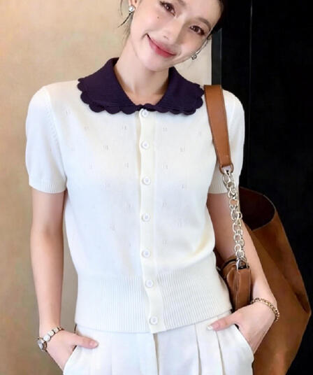 얇은 스타일 배색 폴로 칼라 홀로우 아웃 반팔 니트 스웨터 오픈 가디건 여성 2026 새로운 여름 한 부서 품격 쇼트 스타일 맨위