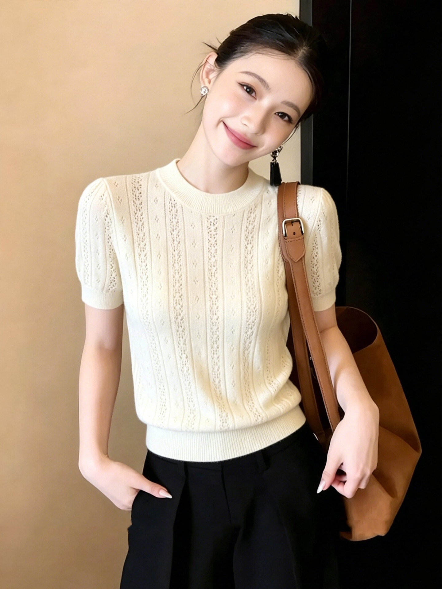 한 부서 chic 살구 색상 홀로우 아웃 자카드 니트 스웨터 여성 긍정적 인 어깨 거품 소매 부드러운 바람 슬림해 보이는 다용도 쇼트 스타일 맨위