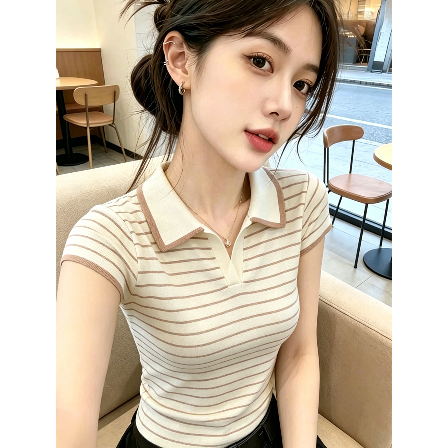 한 부서 POLO 칼라 스트라이프 배색 반팔 니트 스웨터 여성 2026 여름 새로운 몸매 가꾸기 슬림해 보이는 외국 가스 맨위 트렌디