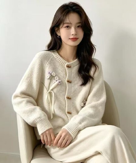 자수 꽃 나비 매듭 스웨터 오픈 가디건 여성 봄 가을 부드러운 찹쌀 느긋한 바람 루즈핏 디자인 달콤함 니트 재킷