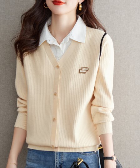 페이크 레이어드 맨위 여성 패션 외국 가스 2026 봄 가을 새로운 셔츠 칼라 루즈핏 니트 스웨터 긴팔 기본 셔츠