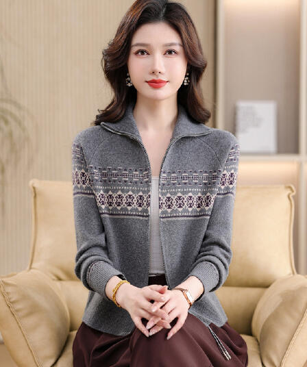 2026 봄 가을 새로운 스웨터 코트 쇼트 스타일 루즈핏 외국 가스 지퍼 폴로 칼라 레트로 자카드 니트 오픈 가디건 맨위