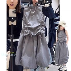 批发<b class='q'>女</b><b class='q'>童</b>抽绳工装无袖半身<b class='q'>裙</b>套装百搭夏款中大童甜酷风背心花苞蓬蓬<b class='q'>裙</b>