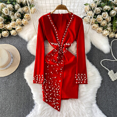 批发高级感ins轻奢重工钉珠拼接网纱V领连衣裙女修身显瘦不规则礼服裙