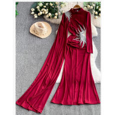 批发<b class='q'>欧美</b>ins外贸主持人优雅飘带长袖<b class='q'>连衣裙</b>女高级感重工镶钻收腰长裙