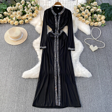 批发<b class='q'>欧美</b>轻奢名媛重工烫钻圆领<b class='q'>连衣裙</b>女秋冬高级感收腰优雅开叉长裙子