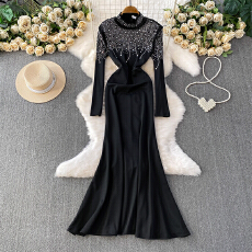 批发<b class='q'>欧美</b>ins小众高级感重工烫钻圆领<b class='q'>连衣裙</b>女秋季收腰优雅鱼尾礼服裙