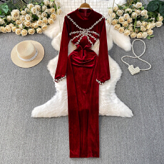 批发<b class='q'>欧美</b>高端轻奢重工镶钻圆领长袖礼服女冬季丝绒收腰优雅长款<b class='q'>连衣裙</b>