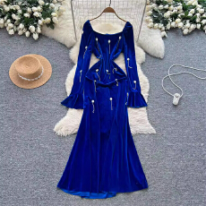 批发小众轻奢名媛重工镶钻方领喇叭袖丝绒连衣裙女秋冬收腰显瘦礼服裙