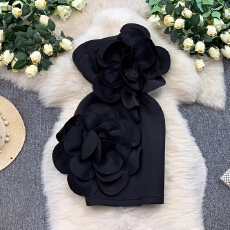 批发欧美ins小众惊艳气质立体花朵抹胸<b class='q'>连衣裙</b>女秋冬网红高级感礼服裙