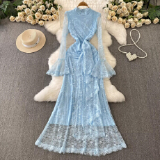 批发法式优雅名媛蕾丝圆领喇叭袖<b class='q'>连衣裙</b>少女秋冬小众惊艳蓝色飘带长裙