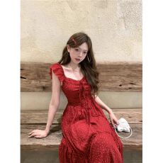 批发海边度假风红色波点连衣裙<b class='q'>女</b>装夏季2026新款系带收腰显瘦A字长<b class='q'>裙</b>