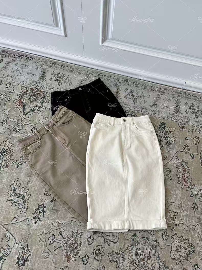 안녕하세요. 팬 팬 커브 수식 캐주얼 센스 볼륨 측면 디자인 이른 봄 타이트 스커트 수리 뒤에 트임 데님 중간 스커트