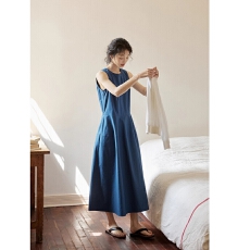 批发山屿牧玛夏季蓝色优雅复古赫本风<b class='q'>连衣裙</b>简约圆领显瘦<b class='q'>中长</b>款裙子