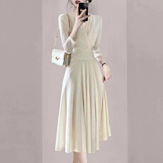 批发春秋季法式长裙<b class='q'>气质</b>女神范女装白色长袖连衣裙过膝裙子有内衬