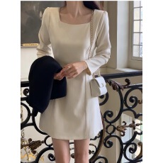 批发韩国<b class='q'>东大门</b>秋新款方领收腰纯色中长款<b class='q'>连衣裙</b>短裙