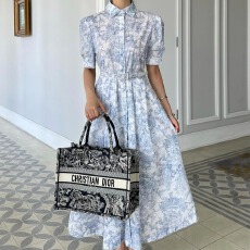 批发翻领碎花连衣裙 配腰带