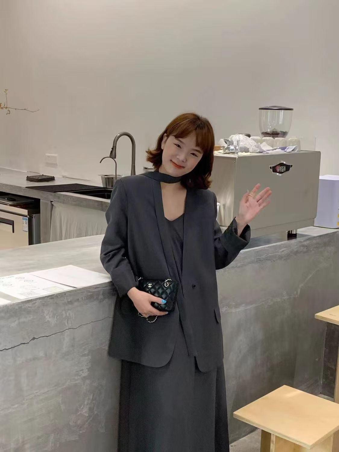 정장 여성 코트 2026 새로운 봄 가을 작은 키 디자인 센스 작은 대중 V넥 캐주얼 슈퍼 화재 없음 칼라 작은 정장