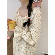 批发实拍实价 <b class='q'>春</b>装新款棉纱花朵花边连衣裙家居服睡衣
