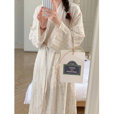 批发实拍实价 双层纱花朵睡袍家居服