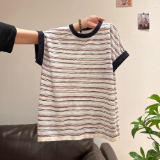 批发<b class='q'>大码</b><b class='q'>女装</b>200斤短袖t恤夏2026新款潮宽松美式条纹撞色圆领<b class='q'>上衣</b>