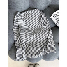 批发实拍<b class='q'>长袖</b>t恤<b class='q'>打底衫</b>女薄款2026春秋新款美式条纹修身斜领上衣女装